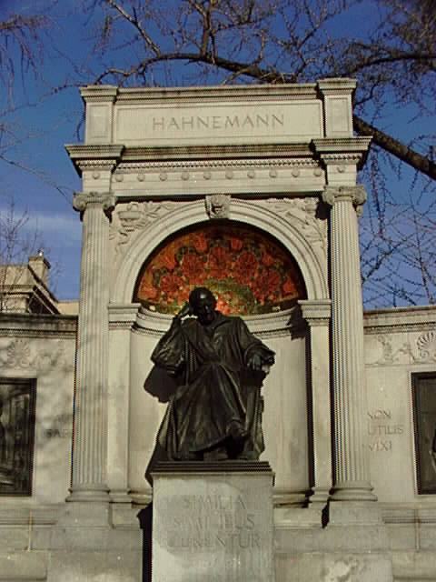 hahnemann-monument